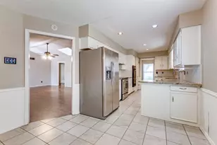 7739 La Manga Dr, Dallas, TX 75248 - Photo 10