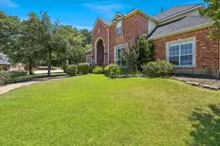 11 Brook Hollow Ln, Trophy Club, TX 76262 - Photo 2