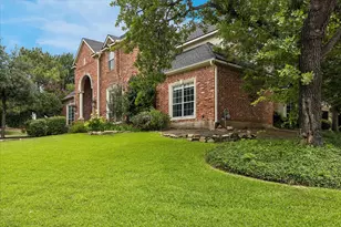 11 Brook Hollow Ln, Trophy Club, TX 76262 - Photo 2