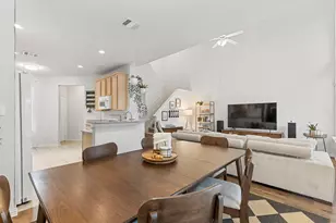 9824 Castlewood Dr, Plano, TX 75025 - Photo 10