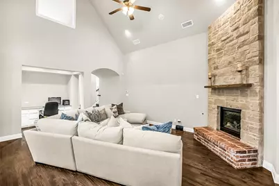 6913 Barolo Drive, Rowlett, TX 75088 - Photo 10
