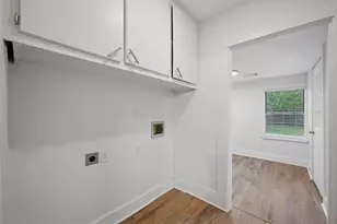 906 E Houston St, Sherman, TX 75092 - Photo 24
