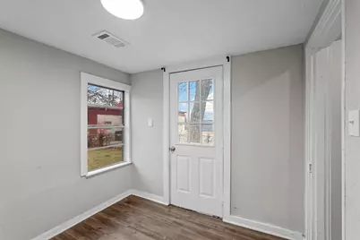 906 E Houston Street, Sherman, TX 75092 - Photo 2