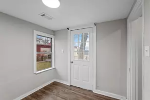 906 E Houston St, Sherman, TX 75092 - Photo 2