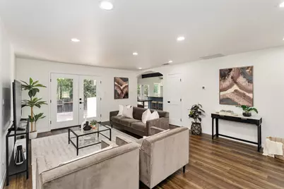 2107 Elmwood Boulevard, Dallas, TX 75224 - Photo 10