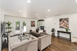 2107 Elmwood Blvd, Dallas, TX 75224 - Photo 10