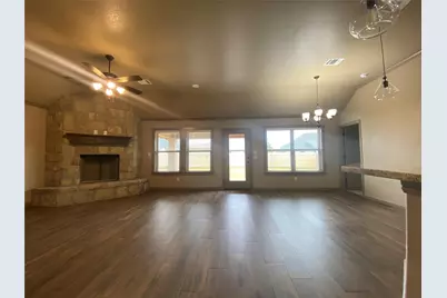 3318 White Horse Drive, Granbury, TX 76049 - Photo 2