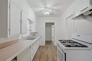 1105 W Hull St, Denison, TX 75020 - Photo 14