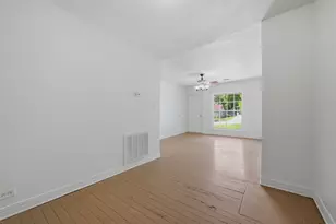 1105 W Hull St, Denison, TX 75020 - Photo 6