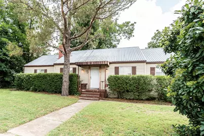 706 E Highway 82, Nocona, TX 76255 - Photo 2