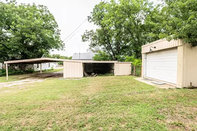 706 E Highway 82, Nocona, TX 76255 - Photo 12