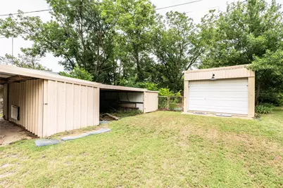 706 E Highway 82, Nocona, TX 76255 - Photo 10
