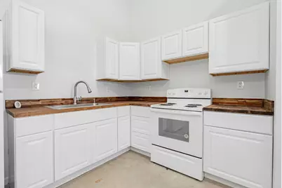 207 Young Street, Nocona, TX 76255 - Photo 4