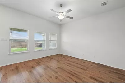 837 Amberwood Court, Fort Worth, TX 76052 - Photo 8