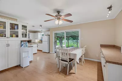 210 Yucca Drive, Weatherford, TX 76087 - Photo 10