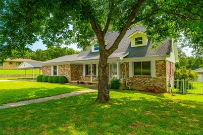210 Yucca Drive, Weatherford, TX 76087 - Photo 2