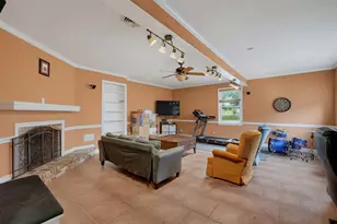 210 Yucca Dr, Weatherford, TX 76087 - Photo 14