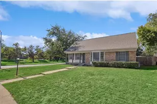 13505 Pyramid Dr, Farmers Branch, TX 75234 - Photo 2