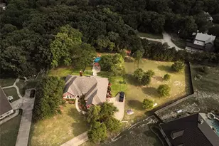239 Palomino Ct, Cresson, TX 76035 - Photo 2
