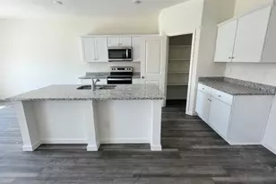 10320 Holy Cross Ln, Fort Worth, TX 76036 - Photo 4
