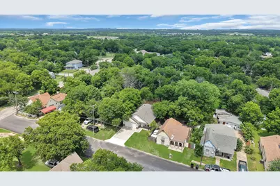 1112 Trinity Street, Cleburne, TX 76031 - Photo 36