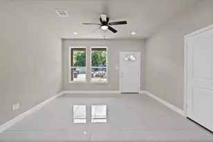 1112 Trinity St, Cleburne, TX 76031 - Photo 32