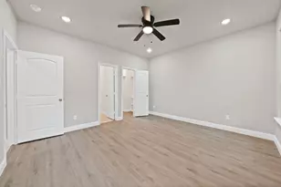 1112 Trinity St, Cleburne, TX 76031 - Photo 22