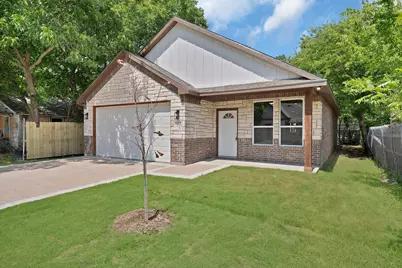 1112 Trinity Street, Cleburne, TX 76031 - Photo 2