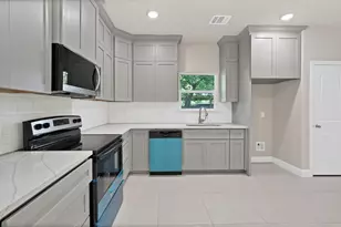 1112 Trinity St, Cleburne, TX 76031 - Photo 24