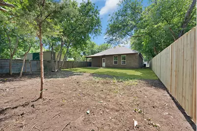 1112 Trinity Street, Cleburne, TX 76031 - Photo 8