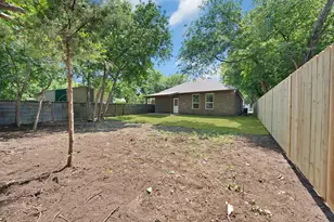 1112 Trinity St, Cleburne, TX 76031 - Photo 8