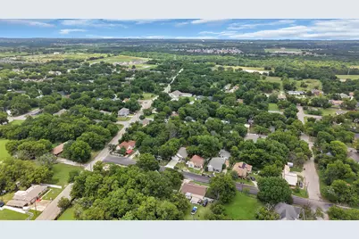 1112 Trinity Street, Cleburne, TX 76031 - Photo 32