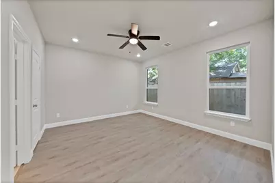 1112 Trinity Street, Cleburne, TX 76031 - Photo 20