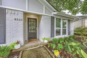 8523 Vista View Dr, Dallas, TX 75243 - Photo 4