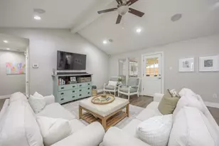 8523 Vista View Dr, Dallas, TX 75243 - Photo 6