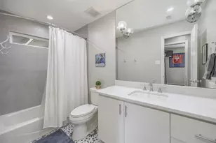 8523 Vista View Dr, Dallas, TX 75243 - Photo 12