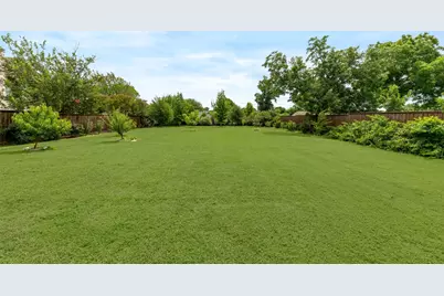 10110 Betty Jane Lane, Dallas, TX 75229 - Photo 2