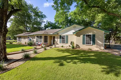 9209 Hanging Moss Drive, Granbury, TX 76049 - Photo 4