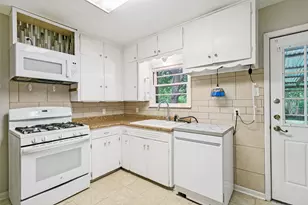 813 Westway St, Denton, TX 76201 - Photo 6