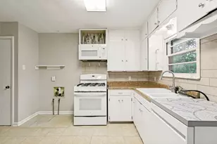 813 Westway St, Denton, TX 76201 - Photo 8