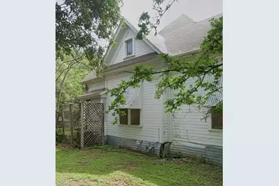401 E Elm Street, Hillsboro, TX 76645 - Photo 2