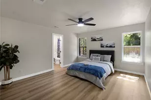 908 Red Oak St, Azle, TX 76020 - Photo 10