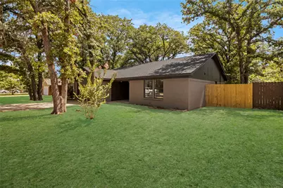 908 Red Oak Street, Azle, TX 76020 - Photo 2