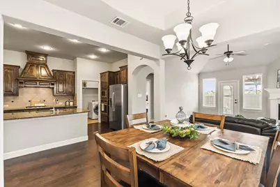 705 Challenger Drive, McKinney, TX 75072 - Photo 6