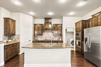 705 Challenger Drive, McKinney, TX 75072 - Photo 2