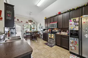 13405 Baldcypress Dr, Dallas, TX 75253 - Photo 6