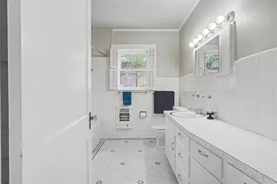 3913 W 4th Street, Fort Worth, TX 76107 - Photo 26