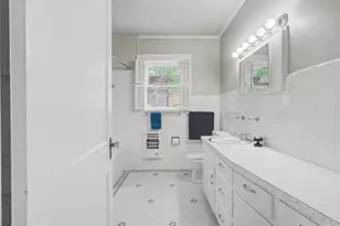 3913 W 4th St, Fort Worth, TX 76107 - Photo 26