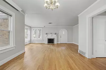 3913 W 4th Street, Fort Worth, TX 76107 - Photo 10