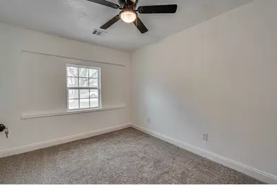 2110 Aggie Drive, Grand Prairie, TX 75051 - Photo 10